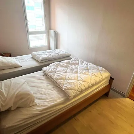 Apartment Spacieux T3 Avec Piscine Et Parking Pres Du Port - Fr-1-607-10