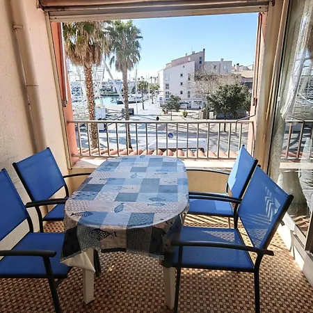 Spacieux T3 Avec Piscine Et Parking Pres Du Port - Fr-1-607-10 *