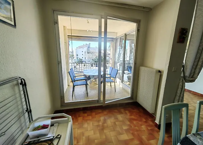 Spacieux T3 Au Centre Port, Avec Piscine, Cap D'agde - Fr-1-607-10 Apartman